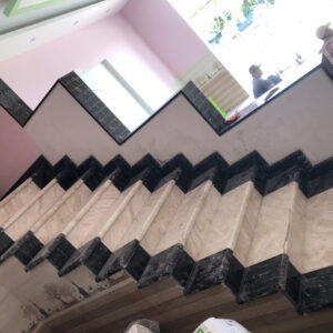 Đá ốp cầu thang DAINO