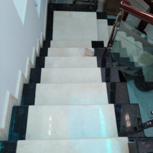 Đá ốp cầu thang NEW MARFIL