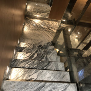 Đá ốp cầu thang VISCON WHITE