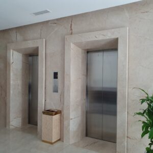 Đá ốp thang máy 2